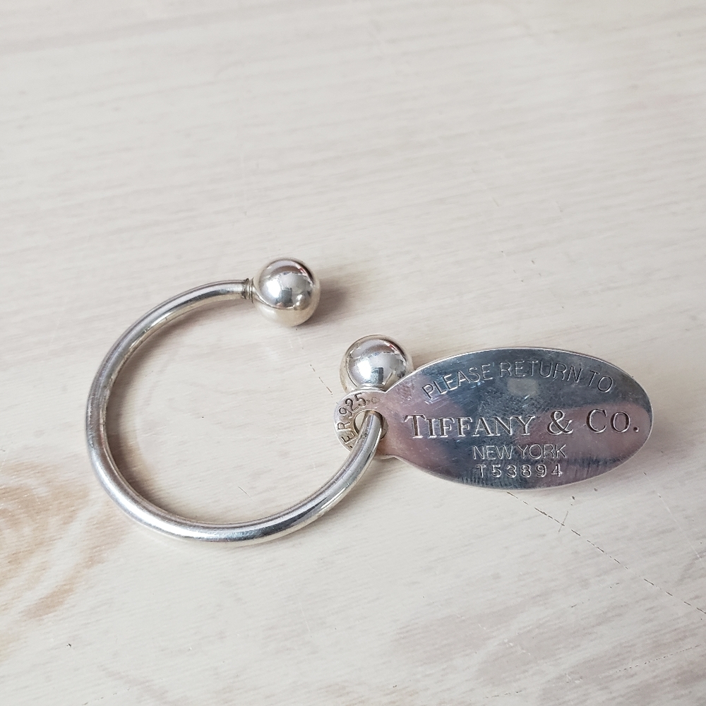Tiffanys real silver key chain
